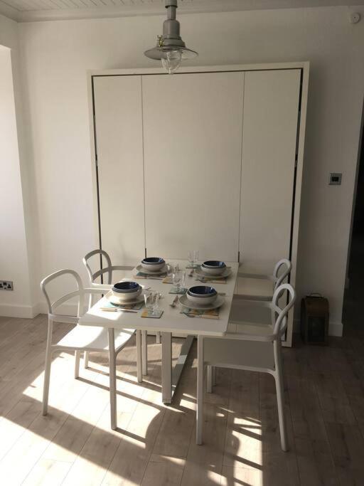 The Bolthole Apartman Limekilns Kültér fotó